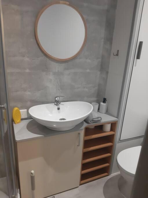 Apartament Komfortowy - W Pelni Wyposazony - Spaceapart Apartment Jelenia Gora Ngoại thất bức ảnh